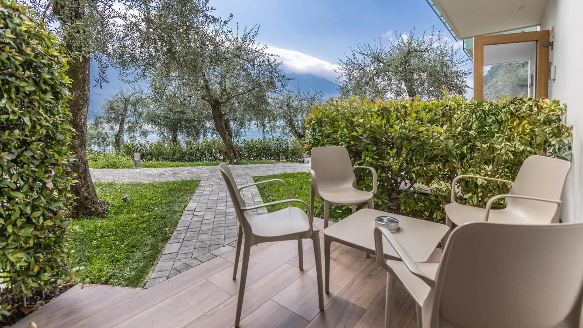 Hotel Atilius - Adults Only Limone sul Garda 4*,